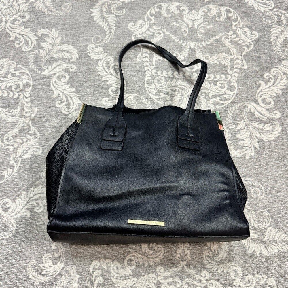 Steve Madden Tote Shoulder Bag Womens Large Black Gold Hardware Inner